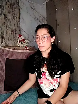 Snapshot of eva_delight_ chatting on 11.14.25 eva delight online show from 11.14.25