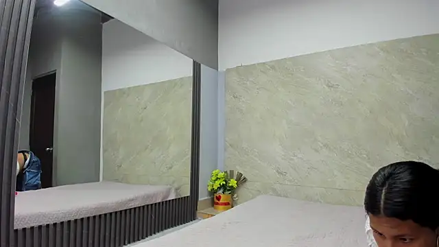 Snapshot of Sarahh-19 chatting on 11.07.25 Sarahh-19 online show from 11.07.25