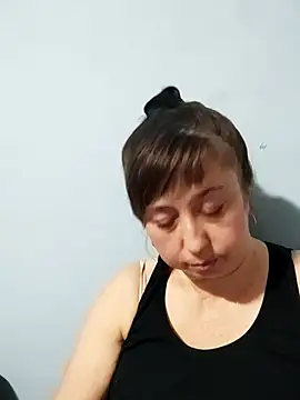 Snapshot of MaryKiki5619 chatting on 11.06.25 MaryKiki5619 online show from 11.06.25