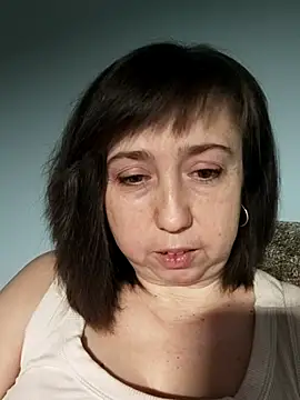 Snapshot of MaryKiki5619 chatting on 11.29.25 MaryKiki5619 online show from 11.29.25