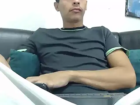 wiltom  online show from 11.23.25