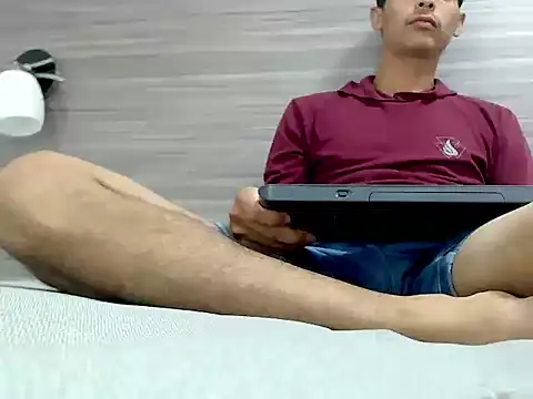 wiltom  online show from 11.26.25