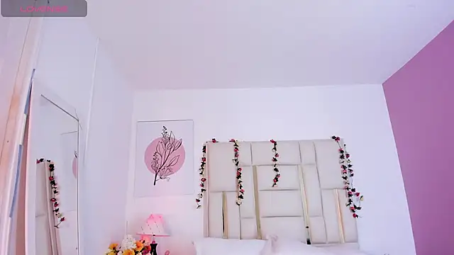 Snapshot of Maxxine_VX chatting on 11.09.25 Maxxine VX online show from 11.09.25