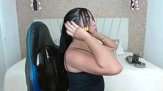 AliceSmity  online show from 11.15.25