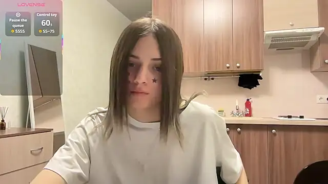 Snapshot of AidaGloshen chatting on 01.14.26 AidaGloshen online show from 01.14.26