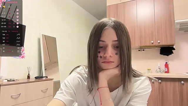 Snapshot of AidaGloshen chatting on 01.15.26 AidaGloshen online show from 01.15.26