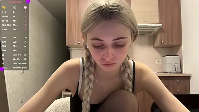 AidaGloshen online show from 05.18.26