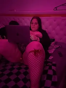 Aksinja05 online show from 12.18.25