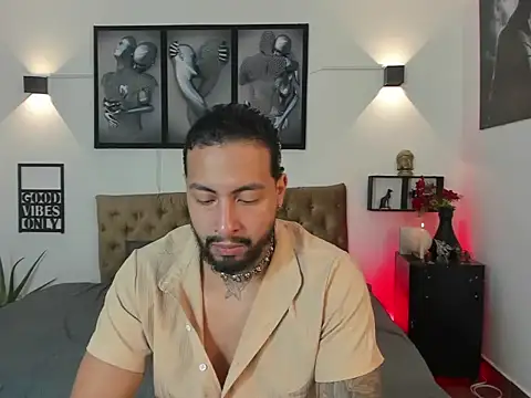 Snapshot of christopher_palmerjs chatting on 11.15.25 christopher palmerjs online show from 11.15.25