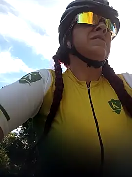 Snapshot of LAPOTRA_04 chatting on 11.22.25 LAPOTRA 04 online show from 11.22.25