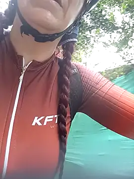 Snapshot of LAPOTRA_04 chatting on 11.23.25 LAPOTRA 04 online show from 11.23.25