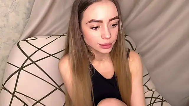 Snapshot of stellarblush chatting on 11.13.25 stellarblush online show from 11.13.25