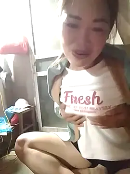 yeu-yeu online show from 11.10.25