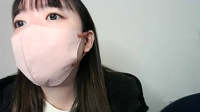 Snapshot of yua_chan00 chatting on 12.15.25 yua chan00 online show from 12.15.25