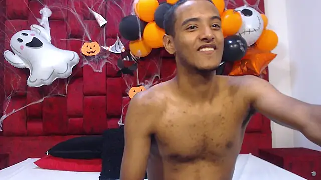 Tommy 22CM online show from 10.29.25