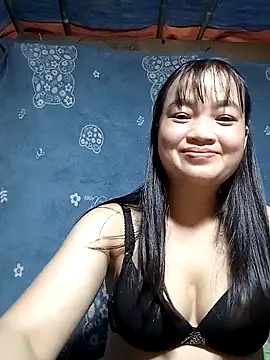 Snapshot of Noelle-e chatting on 02.13.26 Noelle-e online show from 02.13.26