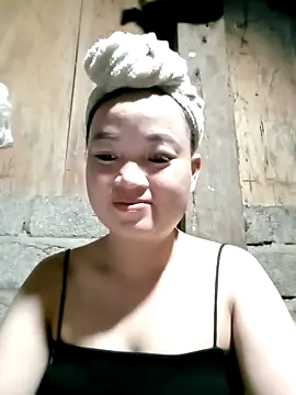 Snapshot of Noelle-e chatting on 03.26.26 Noelle-e online show from 03.26.26