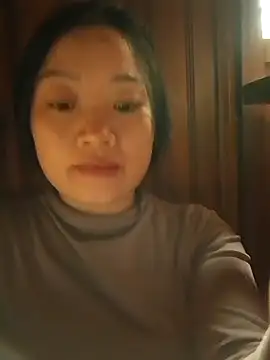 Snapshot of Phoena-a chatting on 10.27.25 Phoena-a online show from 10.27.25