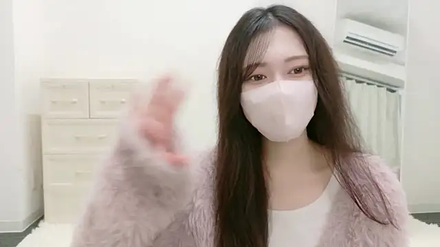 Snapshot of annachan_v chatting on 04.04.26 annachan v online show from 04.04.26