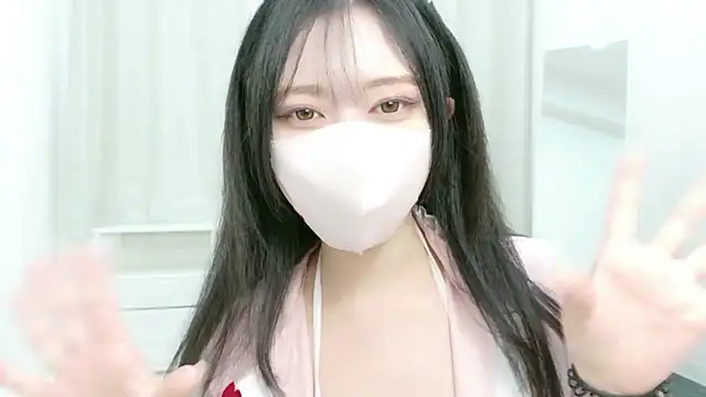 Snapshot of annachan_v chatting on 04.11.26 annachan v online show from 04.11.26