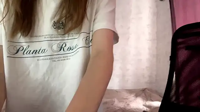 Snapshot of AliceStacy chatting on 11.02.25 AliceStacy online show from 11.02.25