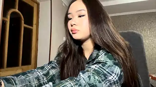 Snapshot of SupremeDividend chatting on 11.05.25 SupremeDividend online show from 11.05.25