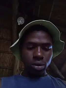 younggblackkCOCK19 online show from 11.30.25