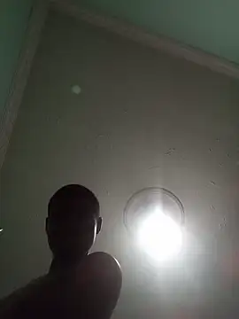 younggblackkCOCK19 online show from 12.15.25