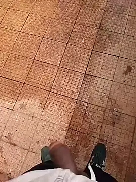 younggblackkCOCK19 online show from 04.24.26