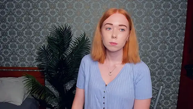 Snapshot of AddieOsler chatting on 11.09.25 AddieOsler online show from 11.09.25