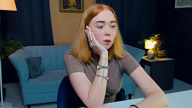 Snapshot of AddieOsler chatting on 11.13.25 AddieOsler online show from 11.13.25