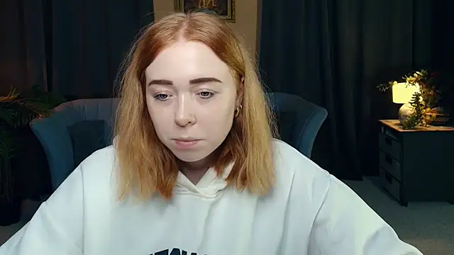 Snapshot of AddieOsler chatting on 12.05.25 AddieOsler online show from 12.05.25