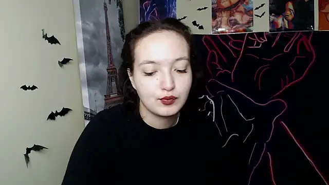 Snapshot of MissAriaa chatting on 11.06.25 MissAriaa online show from 11.06.25