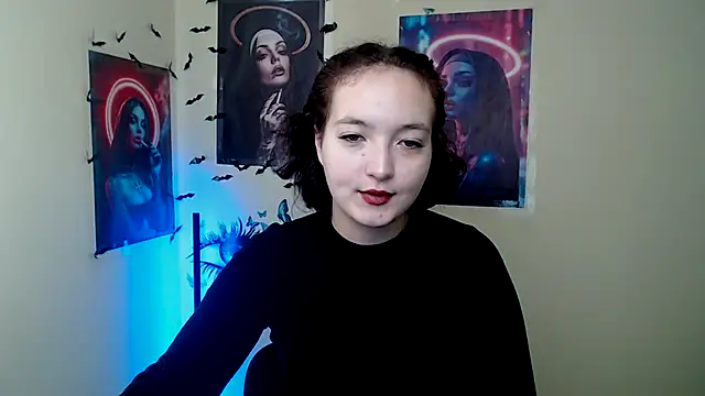 Snapshot of MissAriaa chatting on 11.15.25 MissAriaa online show from 11.15.25