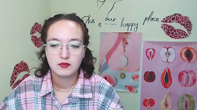 Snapshot of MissAriaa chatting on 11.19.25 MissAriaa online show from 11.19.25