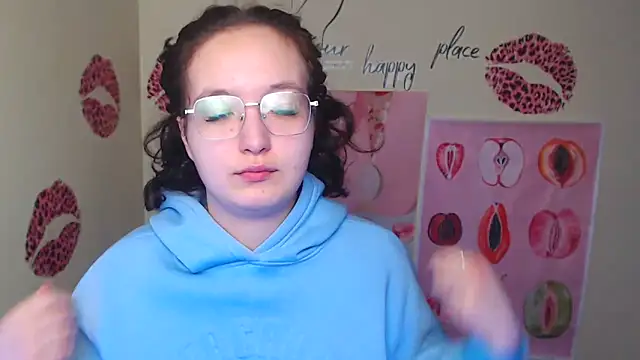 Snapshot of MissAriaa chatting on 11.27.25 MissAriaa online show from 11.27.25