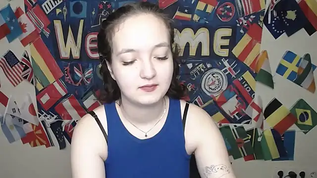 Snapshot of MissAriaa chatting on 11.29.25 MissAriaa online show from 11.29.25