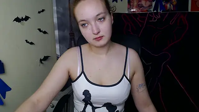 MissAriaa online show from 04.25.26