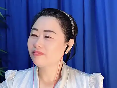 Snapshot of yaoyao22678 chatting on 10.29.25 yaoyao22678 online show from 10.29.25