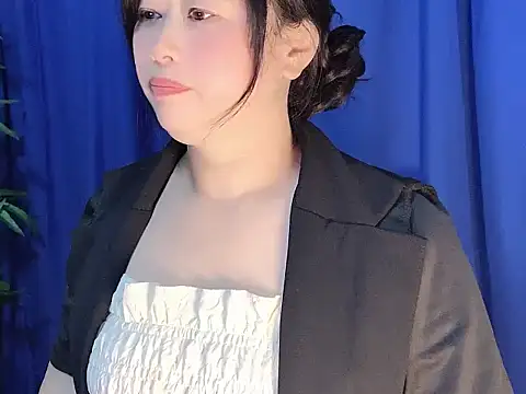 Snapshot of yaoyao22678 chatting on 11.21.25 yaoyao22678 online show from 11.21.25