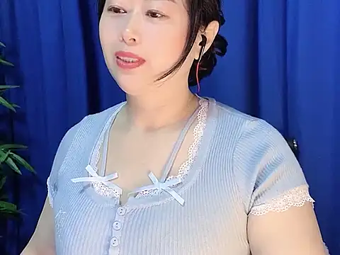 Snapshot of yaoyao22678 chatting on 11.25.25 yaoyao22678 online show from 11.25.25