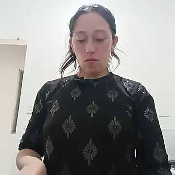 Snapshot of Sunshine_e chatting on 11.07.25 Sunshine e online show from 11.07.25