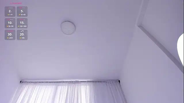 Snapshot of Leyacopper_ chatting on 11.13.25 Leyacopper online show from 11.13.25