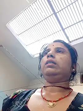 Snapshot of Sabhana_cuty chatting on 11.12.25 Sabhana cuty online show from 11.12.25