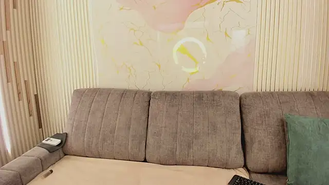 Snapshot of NhoanBrunette chatting on 02.11.26 NhoanBrunette online show from 02.11.26