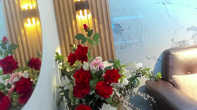 Snapshot of Nayla_Monroee chatting on 11.26.25 Nayla Monroee online show from 11.26.25