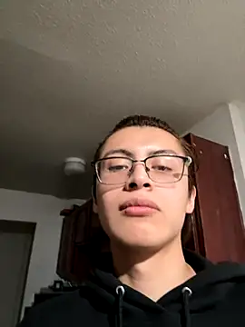 Snapshot of alexismar28 chatting on 10.27.25 alexismar28 online show from 10.27.25