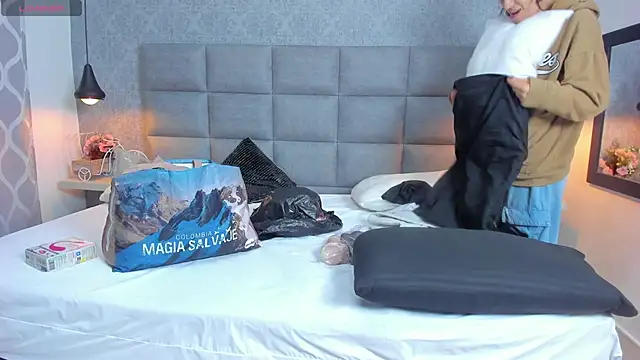 Snapshot of Luna_Bella3 chatting on 11.30.25 Luna Bella3 online show from 11.30.25