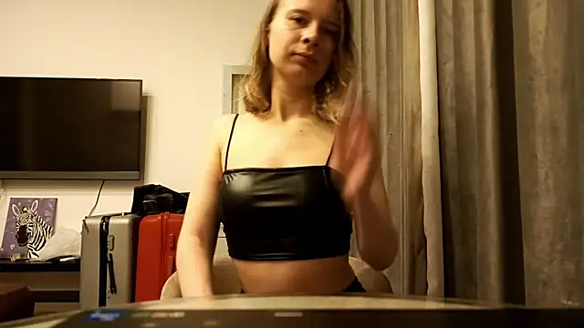 Snapshot of MargaretFairy chatting on 11.09.25 MargaretFairy online show from 11.09.25