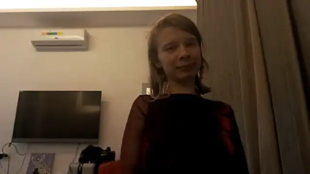 Snapshot of MargaretFairy chatting on 11.14.25 MargaretFairy online show from 11.14.25